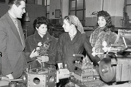 Rok 1958:  Európski krasokorčuliari v bratislavských firmách