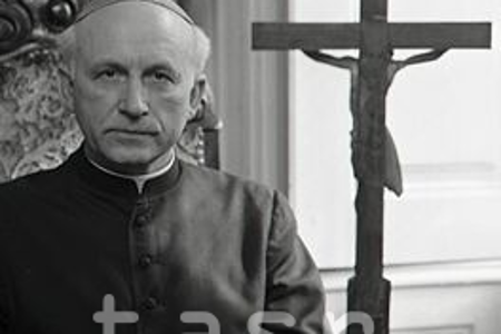 Rok 1990: Pápež vymenoval biskupov troch slovenských diecéz