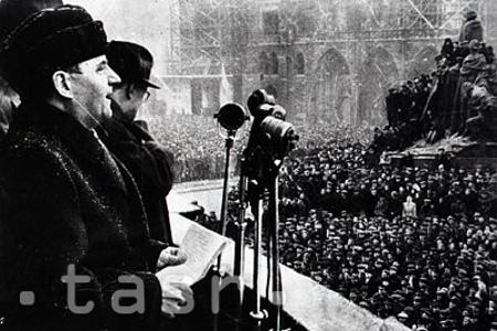 "Víťazný február" - pred 70 rokmi komunisti prebrali moc v krajine
