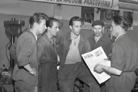 Rok 1955:Československý ľud podporuje Varšavskú zmluvu