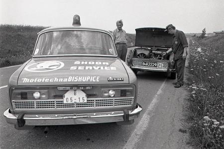 Rok 1973: Na cestách sa objavujú žlté pojazdné servisy pre škodovky