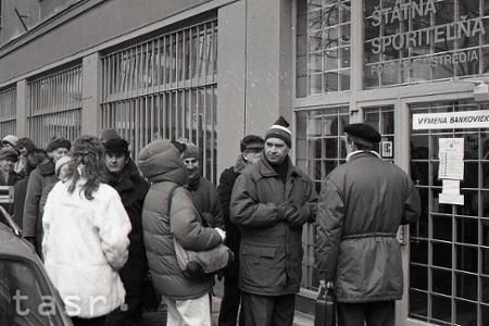 Rok 1993: Pokojný začiatok výmeny peňazí v Bratislave