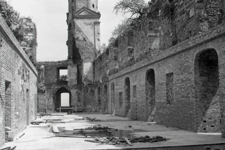 Rok 1956: Rekonštrukcia Bratislavského hradu