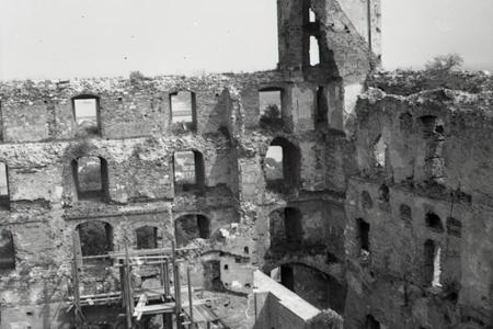 Rok 1956: Rekonštrukcia Bratislavského hradu