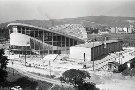 Rok 1962: Už onedlho otvoria športovú halu na  Pasienkoch