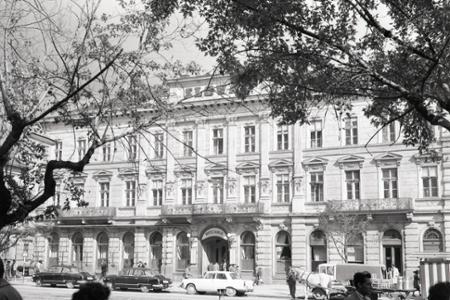 Rok 1963: Hotel Slovan v Košiciach sa búra 