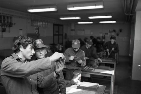 Rok 1985: Príprava na robotnícke povolania 