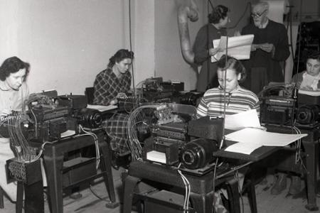 Rok 1953: Pokus o prvé výpočtové stredisko