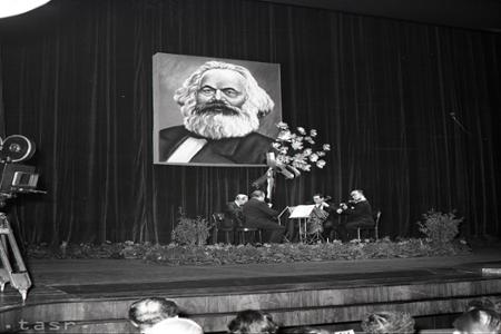 Rok 1956: Marxov Kapitál už aj v slovenčine