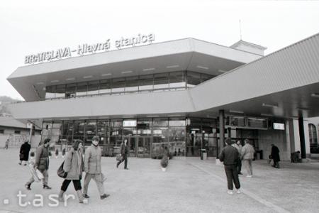 Rok 1990: Bratislava má modernú budovu železničnej stanice