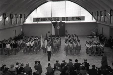 Rok 1960: V Bratislave otvorili novú telocvičňu