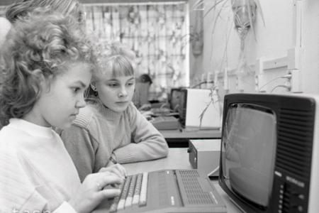 Rok 1987: Čoraz väčšej obľube sa tešia hodiny programovania