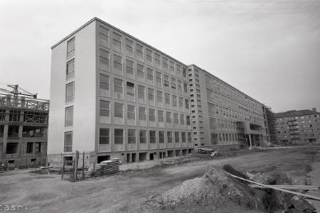 Rok 1961:V Bratislave je najmodernejšia škola v strednej Európe