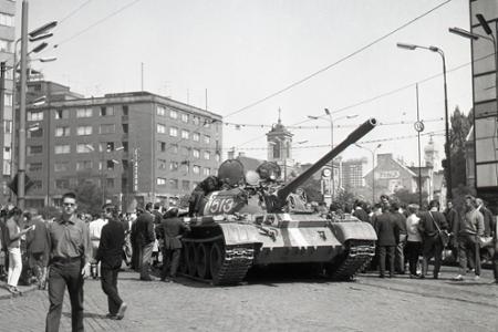 Rok 1968: Tanky zničili nádej na lepšiu budúcnosť