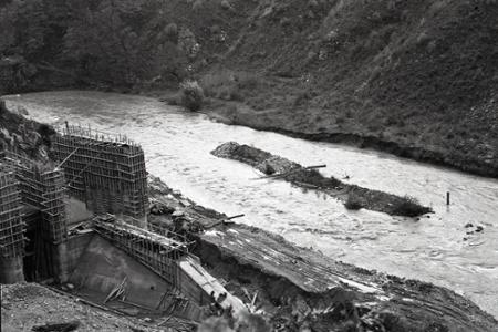 Výstavba vodného diela Ružín na Hornáde je v plnom prúde