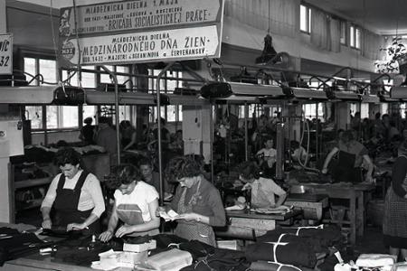 Trenčianska Ozeta bola najväčším exportérom odevov na Slovensku