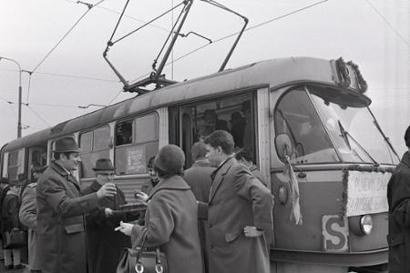 Rok 1971: Na bratislavský Štrkovec prišla prvá električka