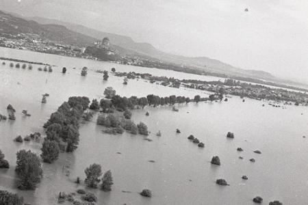 Rok 1965:Dunajská voda zatopila obce a mestá na južnom Slovensku