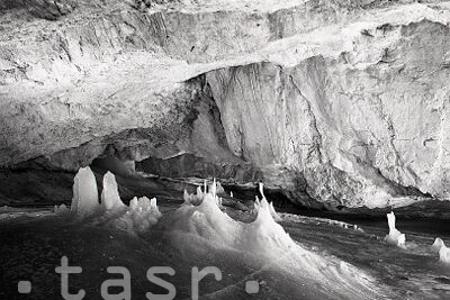 Skupina nadšencov objavila Dobšinskú ľadovú jaskyňu