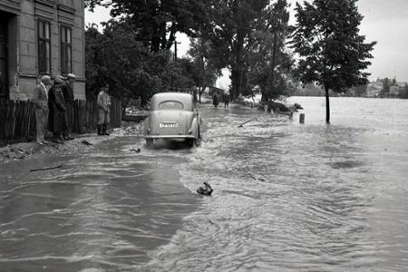 Rok 1958:Liptovský Mikuláš, Ružomberok, Vrútky, Žilina pod vodou