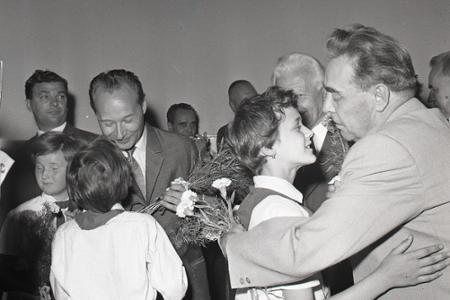 Rok 1968:Falošné objatia, bozky a slová ... blíži sa 21. august