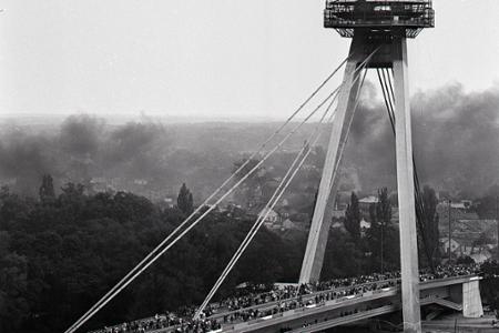 Rok 1972: Dominanta Bratislavy,  Most SNP je otvorený