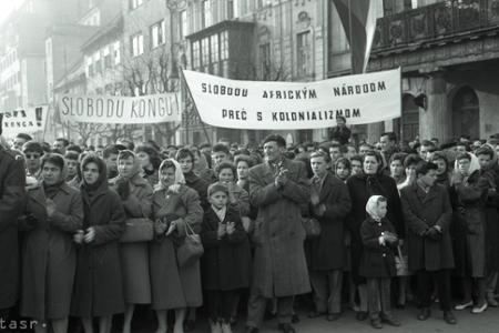 Rok 1961: Pracujúci ľud protestuje proti výčinom kolonizátorov