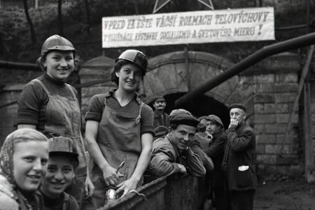 Rok 1952: Sokolská zmena v bani Handlová
