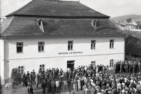 Rok 1964: V Spišskej Belej otvorili múzeum Jozefa M. Petzvala 
