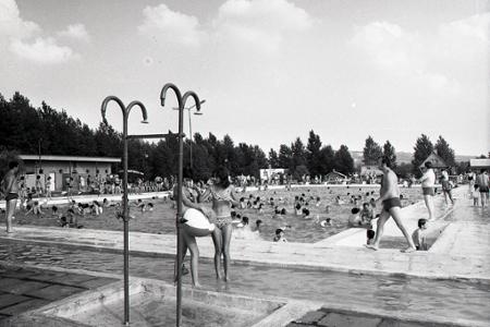 Rok 1973: Kúpalisko v Patinciach je čoraz viac vyhľadávanejšie