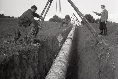 Rok 1960: Buduje sa pohronský skupinový vodovod