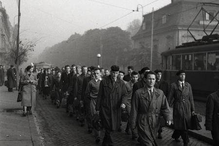 Rok 1953: Nástup povolancov na vojenčinu