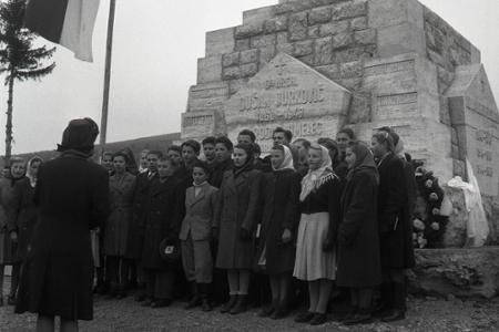 Rok 1948: Odhalenie Pamätníka hrdinov na Brezovej
