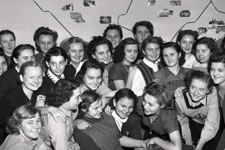 Rok 1949: Mládež vedie školu 