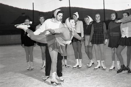 Rok 1957: V Banskej Bystrici ožíva krasokorčuliarska tradícia
