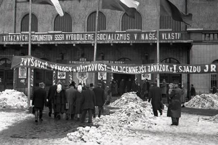 Rok 1953: Slováci cestujú do Prahy na 1. zjazd JRD 