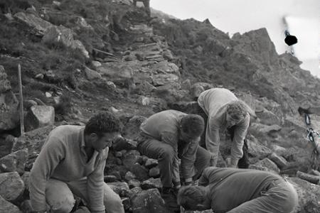 Rok 1967: Vysokoškoláci budujú turistický chodník na Chopku 