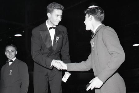Rok 1958: Krasokorčuliar Karol Divín získal prvé európske zlato