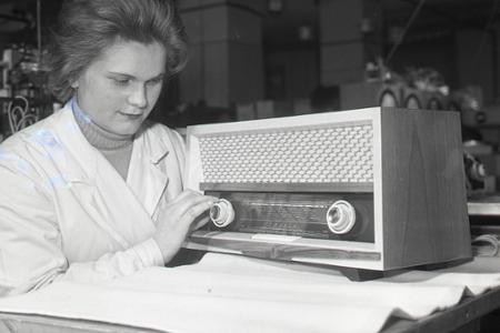 Rok 1962: V bratislavskej Tesle začali sériovú výrobu nového rádia