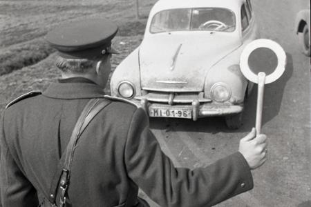 Rok 1964: Začínajú sa kontroly na cestách