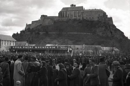 Rok 1948: Oslavy stého výročia zrušenia poddanstva v Nitre