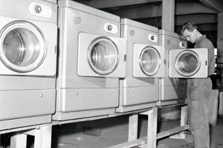 Rok 1963: V Trnave začali vyrábať sušičku na bielizeň