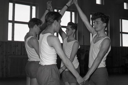 Rok 1959: V Dunajskej Strede nacvičujú na celoštátnu spartakiádu